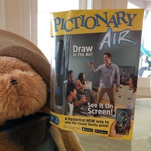 NEW -Mattel Pictionary Air Game - Draw in the Air!